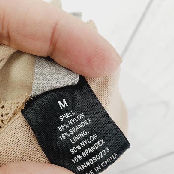 Nollie Mesh Lace Triangle Bralette Size Medium - Picture 5 of 6